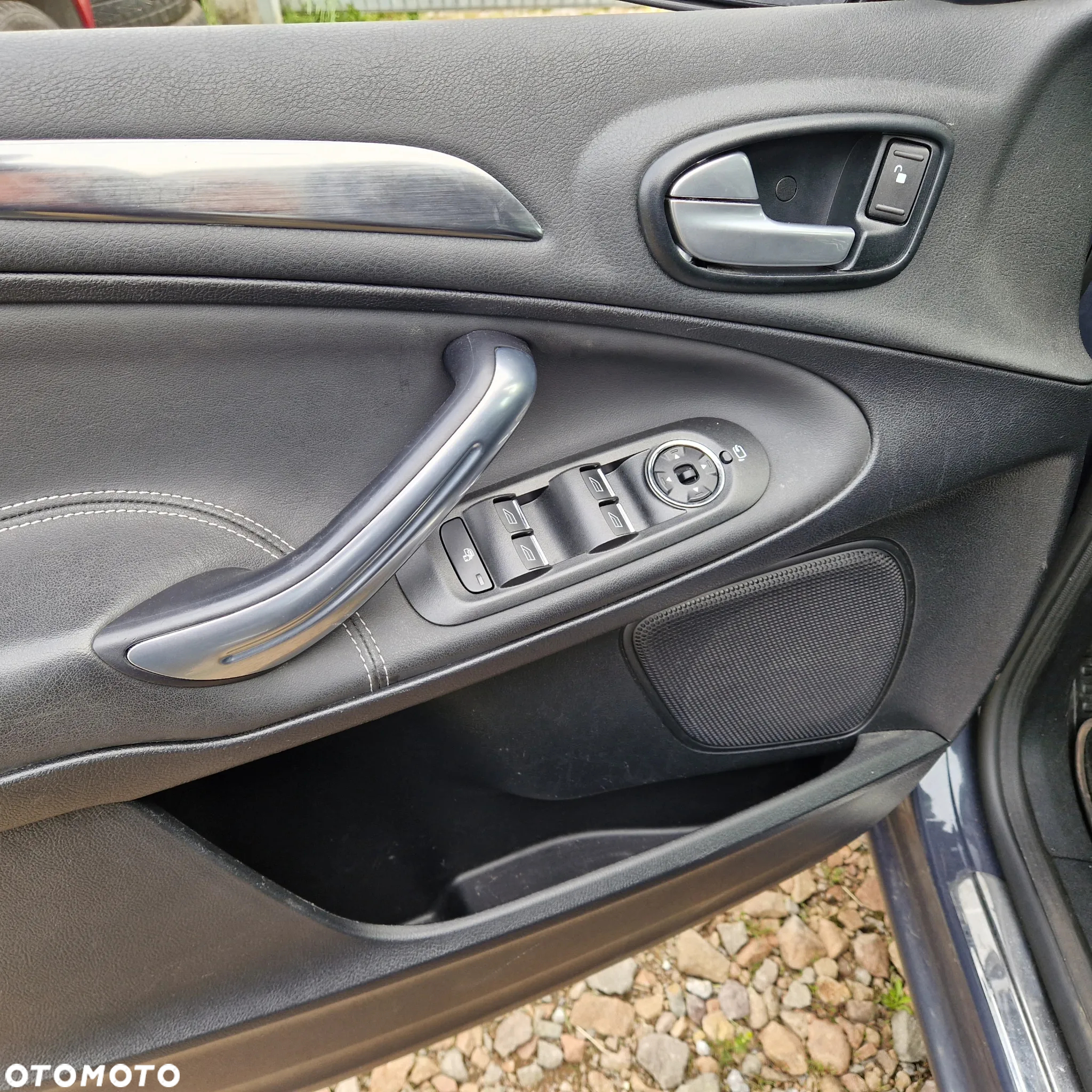 Ford Galaxy 2.2 TDCi DPF Titanium - 9