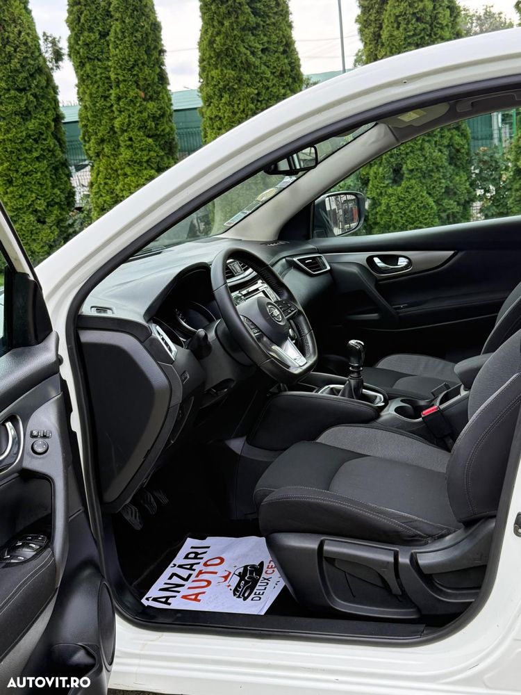 Nissan Qashqai 1.5 DCI Start/Stop N-Connecta - 10