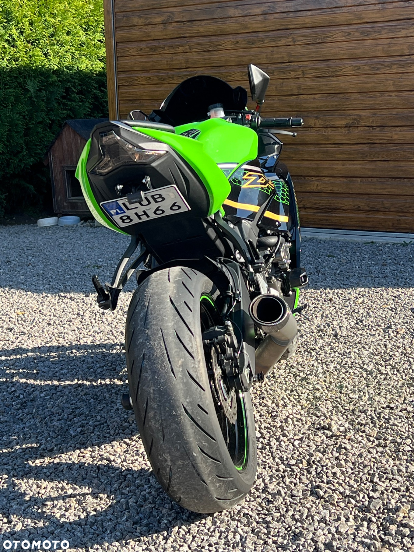 Kawasaki ZXR - 12