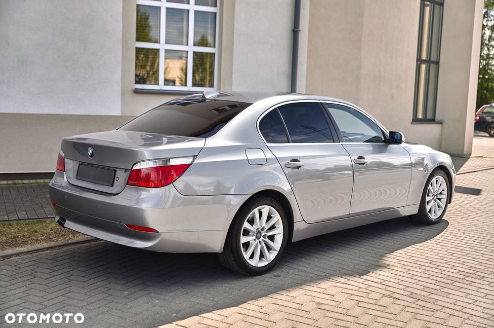 BMW Seria 5 525i - 13