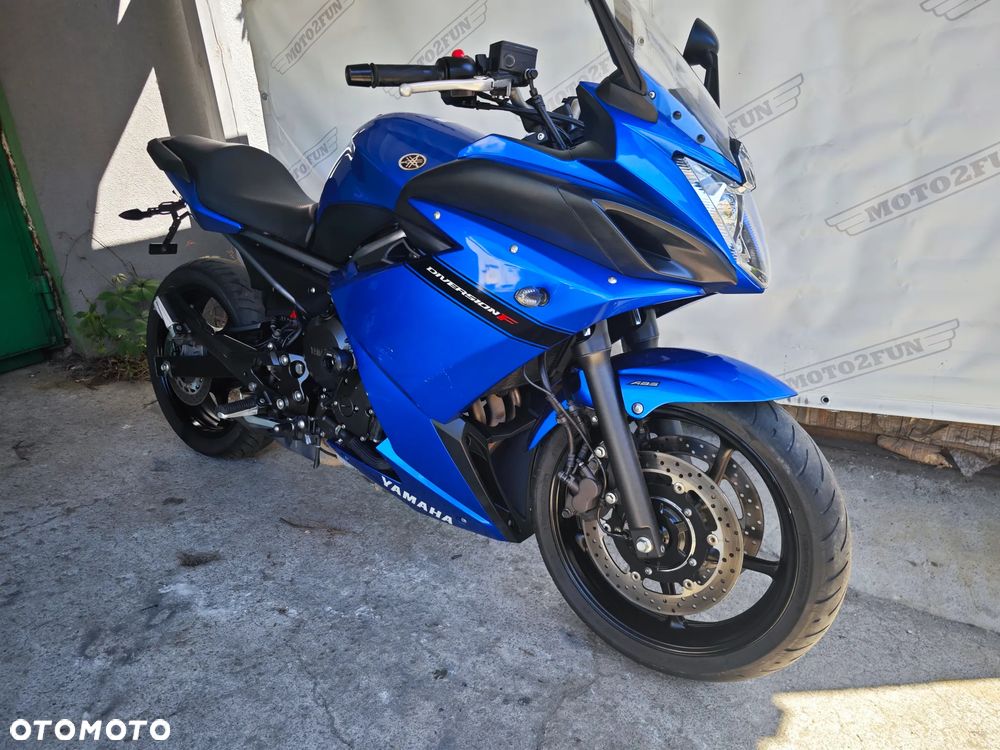 Yamaha XJ - 2