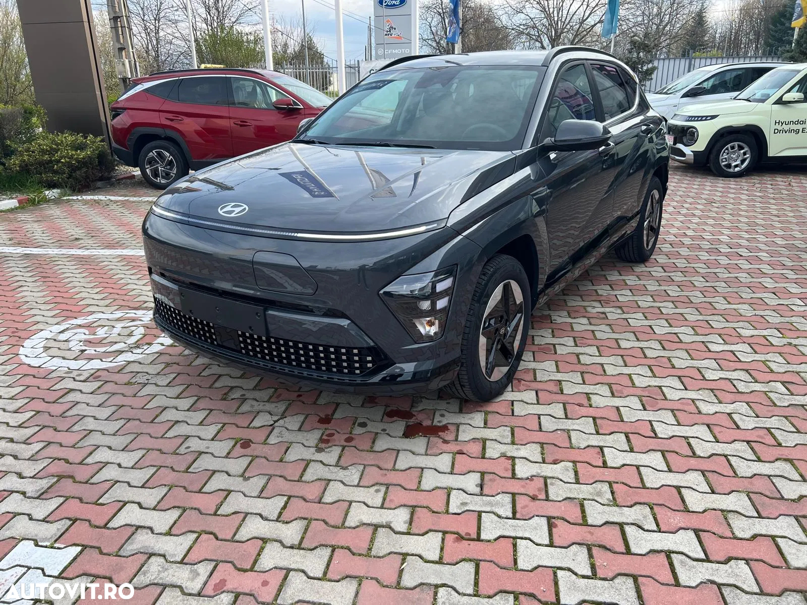 Hyundai KONA - 6