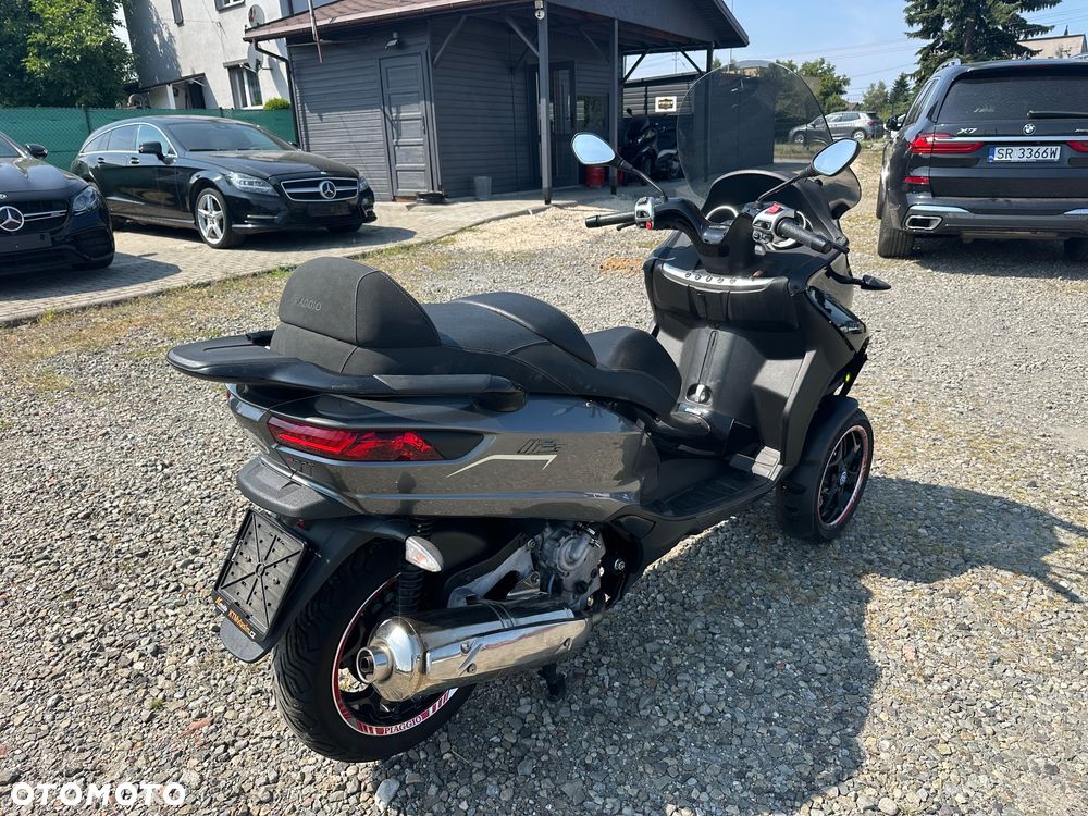 Piaggio MP-3 - 13