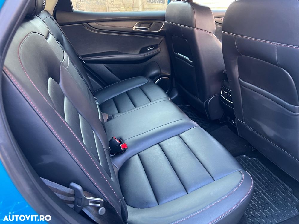 MG HS 1.5 T-GDi 7DCT Excite - 3