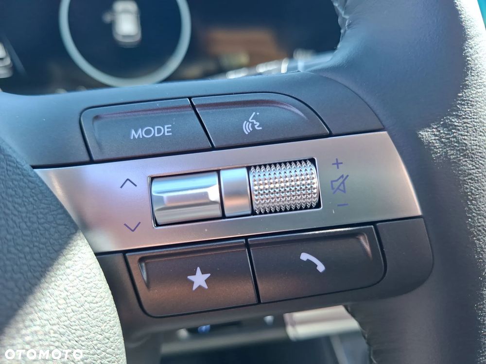 Hyundai Kona 65kWh Executive Plus - 23