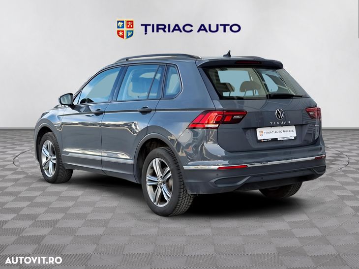 Volkswagen Tiguan - 4