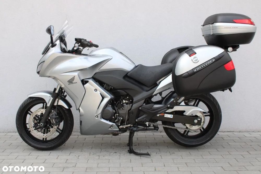 Honda CBF - 1