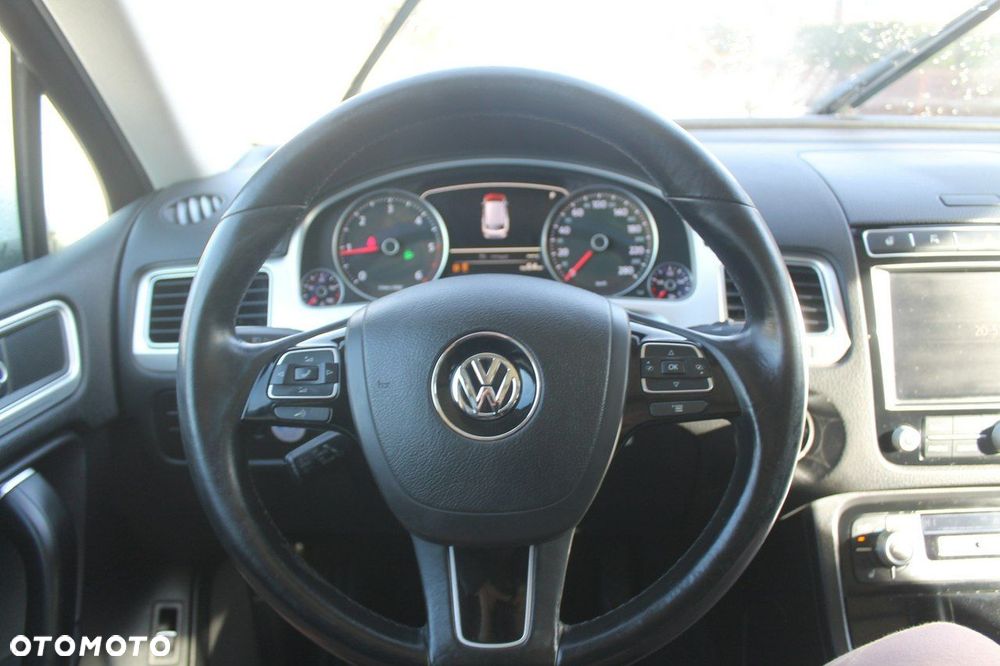 Volkswagen Touareg - 17