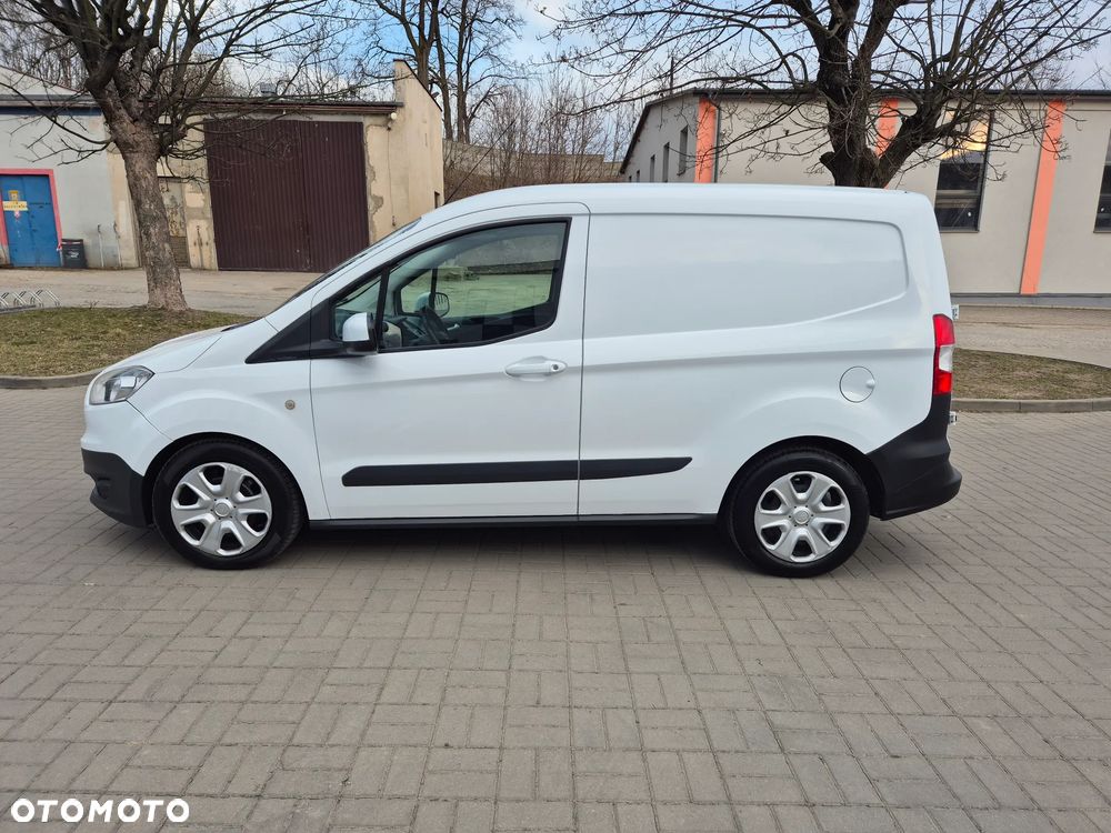 Ford TRNSIT COURIER - 8