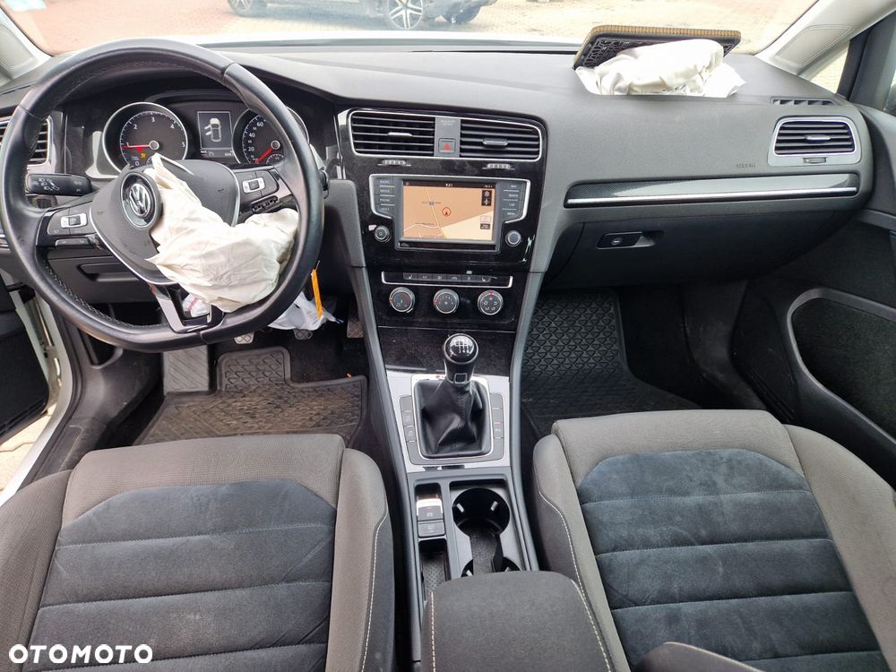 Volkswagen Golf 2.0 TDI BMT 4Mot Highline - 13