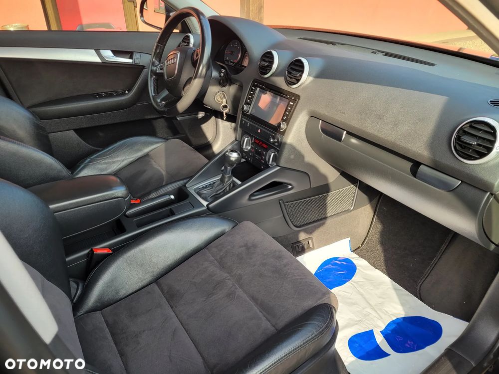 Audi A3 2.0 TDI DPF Ambiente S tronic - 12