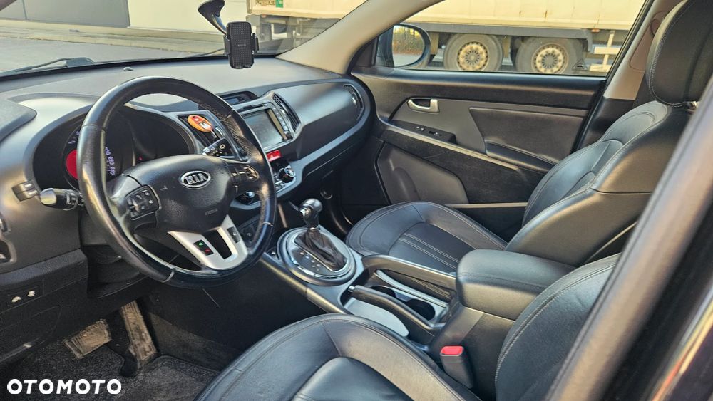 Kia Sportage 2.0 CVVT 2WD Automatik Spirit - 27