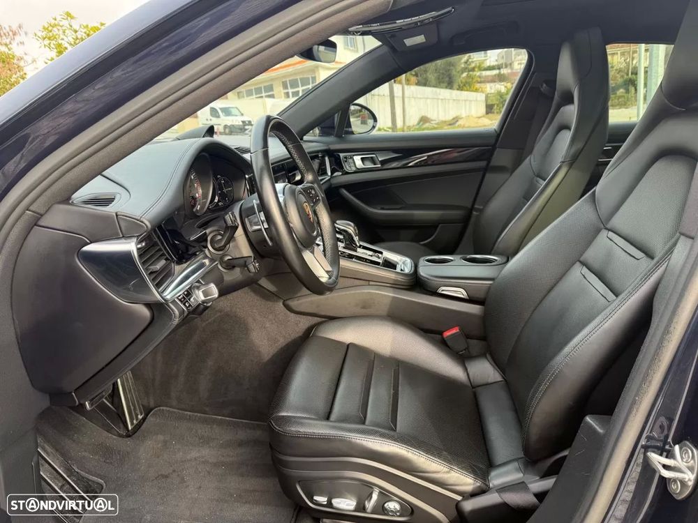 Porsche Panamera 4 E-Hybrid - 8