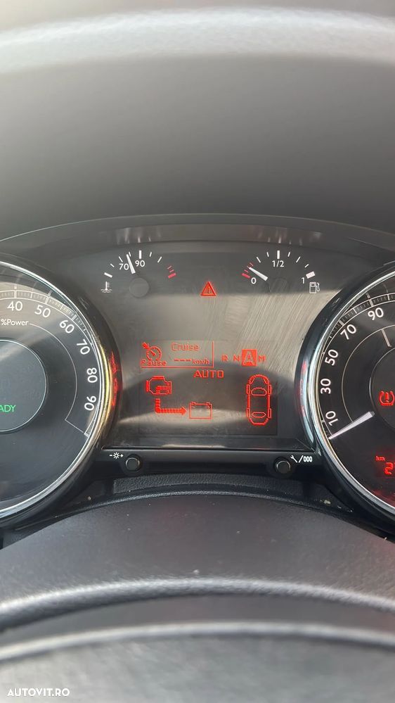 Peugeot 3008 Hybrid4 - 19