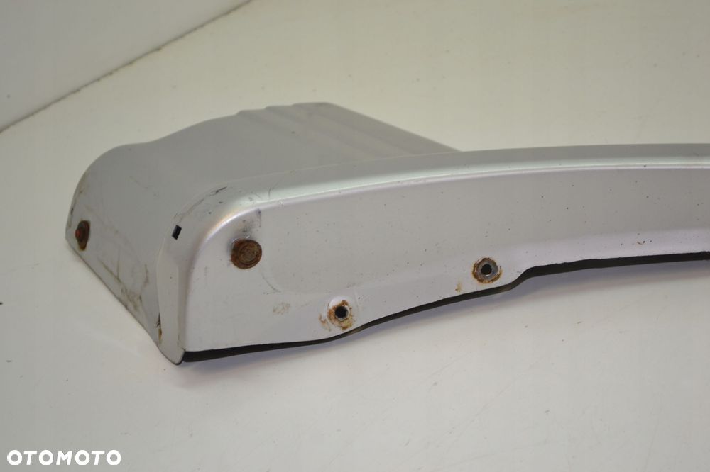 LISTWA NAKŁADKA DRZWI PRAWY TYŁ MITSUBISHI PAJERO II - 4