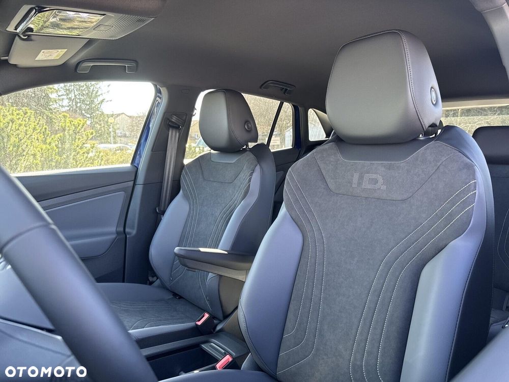 Volkswagen ID.4 - 11