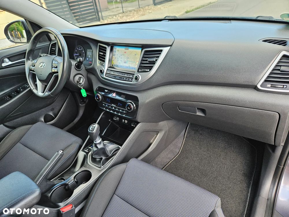 Hyundai Tucson blue 1.6 GDi 2WD Navi - 38