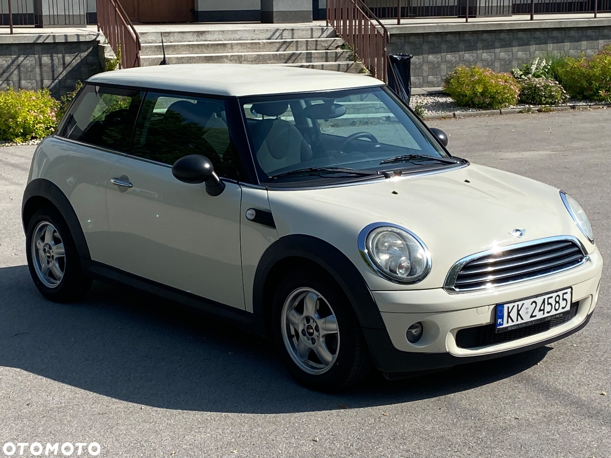 MINI ONE Standard - 2