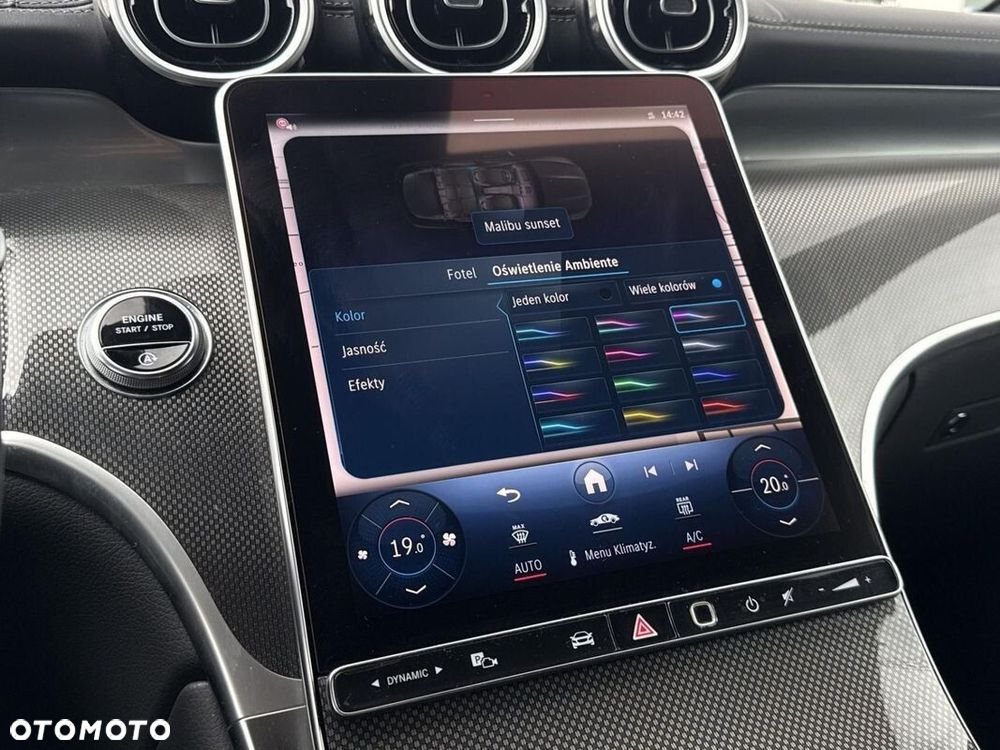 Mercedes-Benz GLC - 28