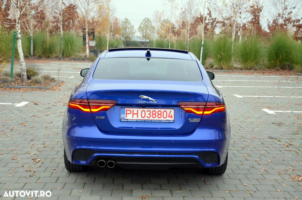 Jaguar XE 2.0 AWD R-Sport - 4