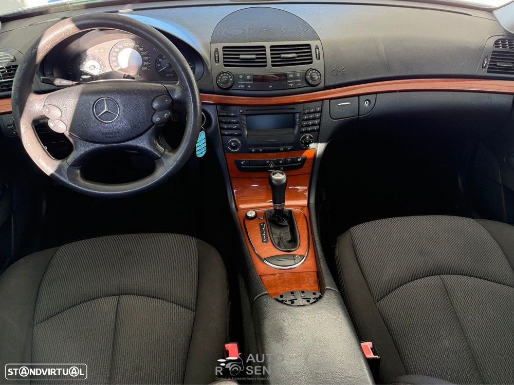 Mercedes-Benz E 200 K Elegance Aut. - 11