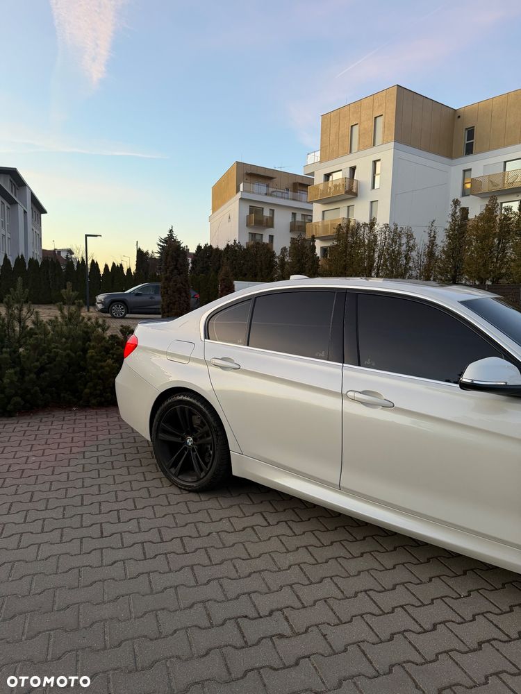 BMW Seria 3 340i M Sport Shadow - 14