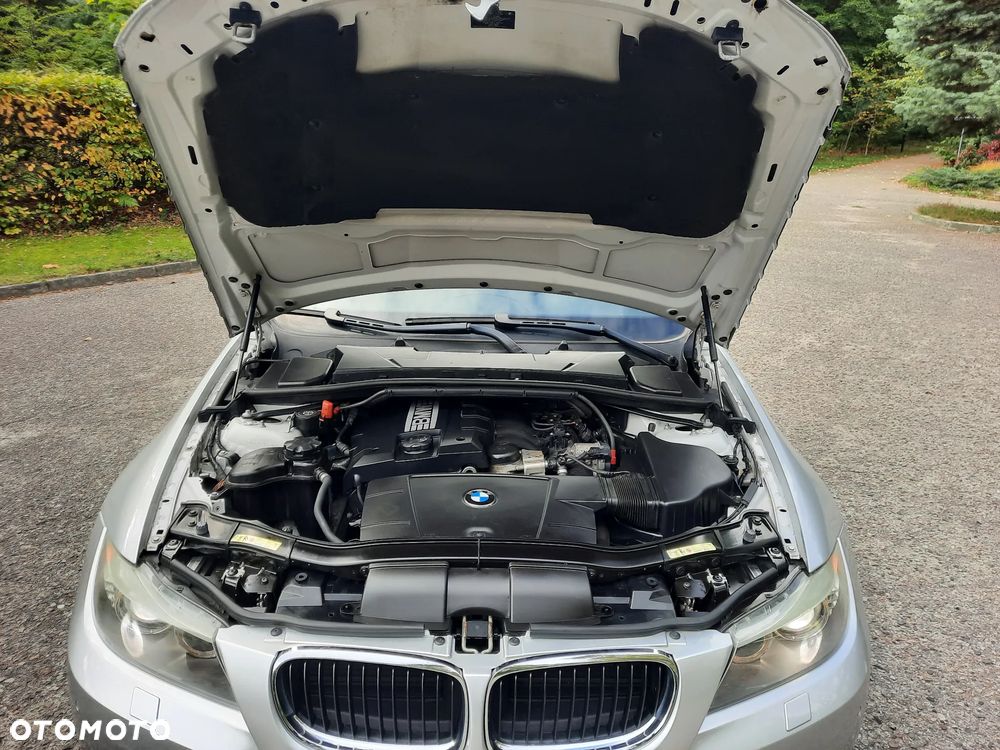 BMW Seria 3 320i Edition Exclusive - 39