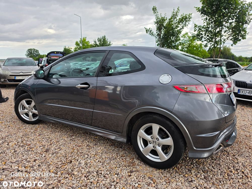 Honda Civic - 24