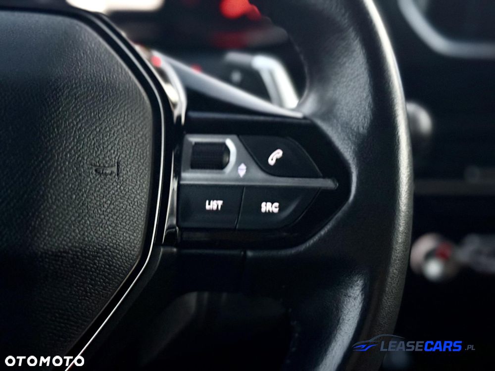 Peugeot 2008 1.2 PureTech Active Pack S&S EAT8 - 22