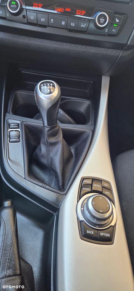 BMW Seria 1 114d Sport Line - 28