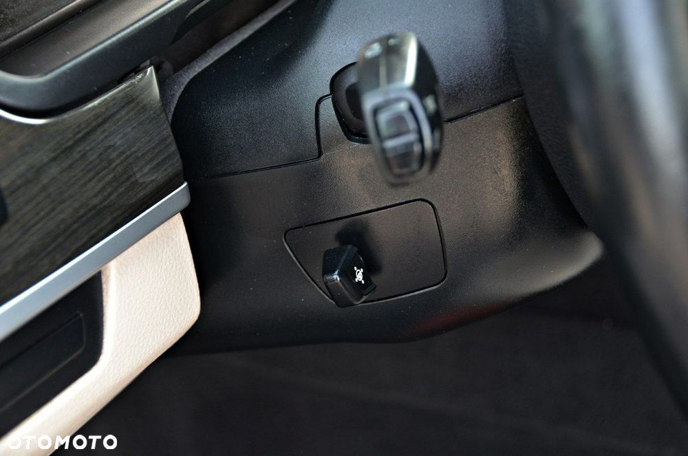 BMW Seria 5 520d - 23