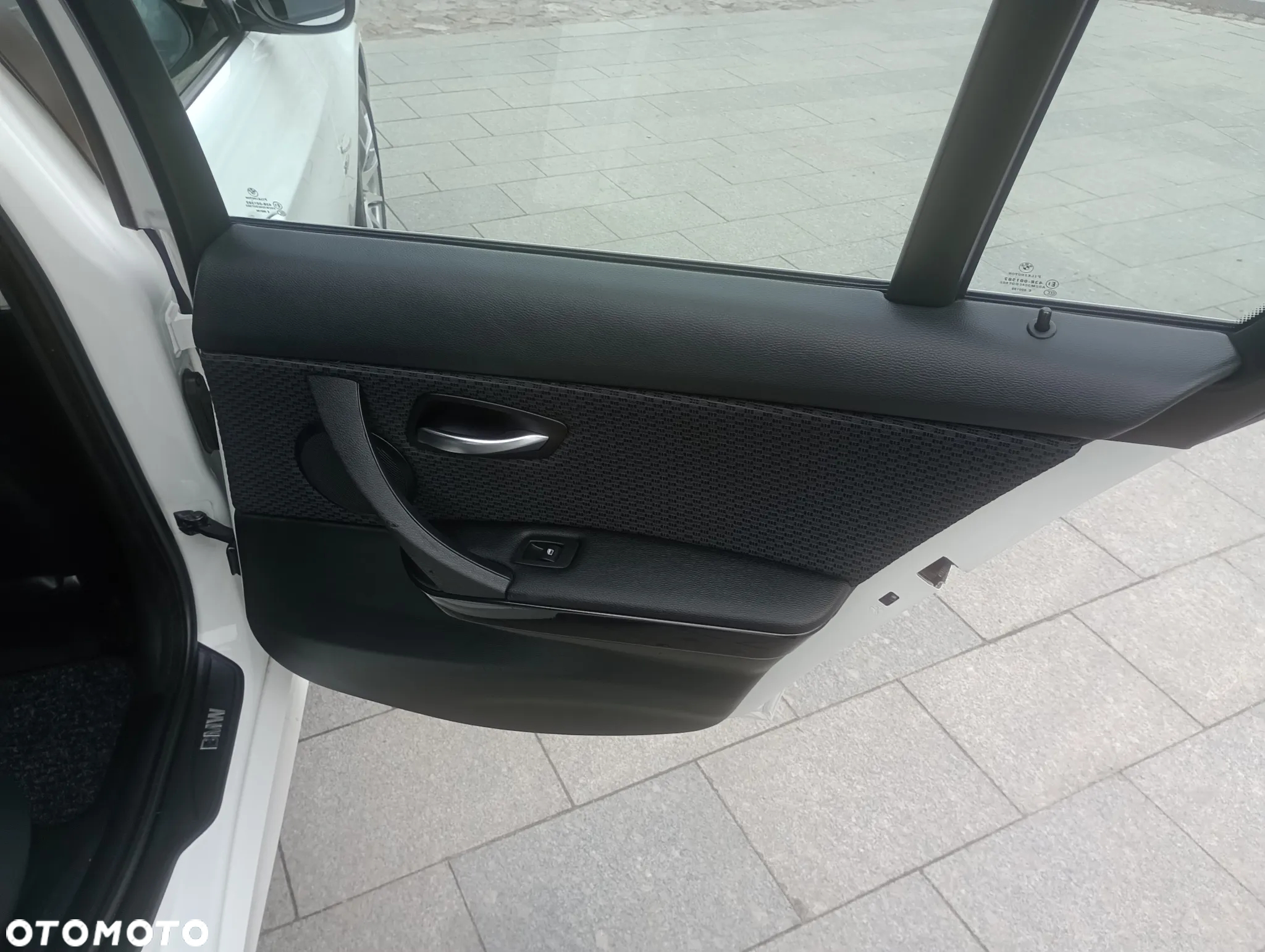 BMW Seria 3 320d xDrive DPF Touring - 28