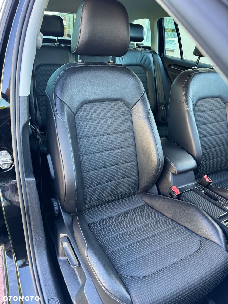Volkswagen Golf 2.0 TDI (BlueMotion Technology) DSG Highline - 16