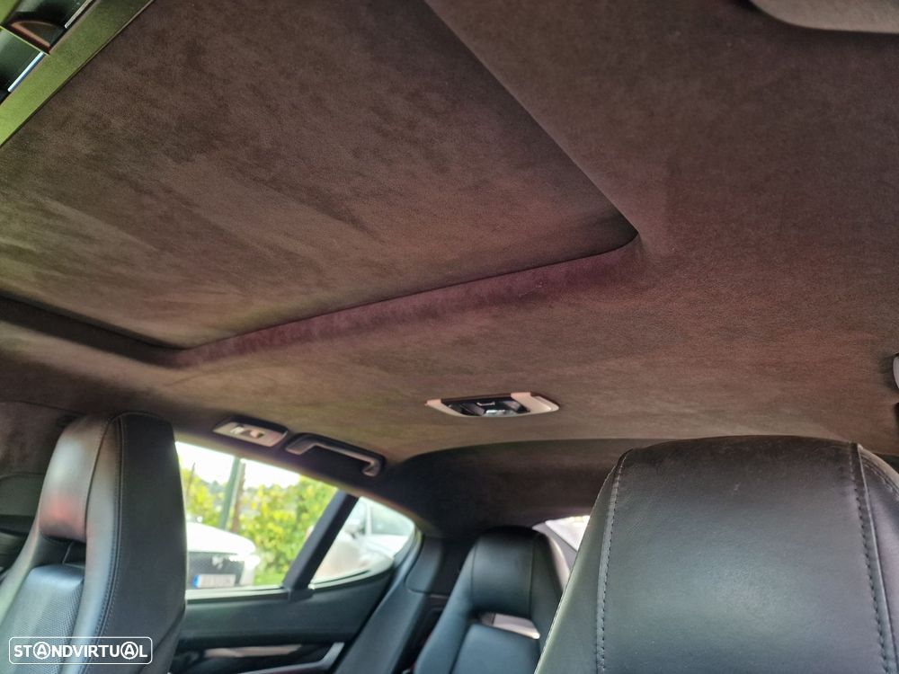 Porsche Panamera Platinum Edition - 12