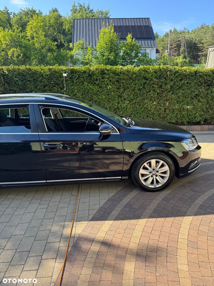 Volkswagen Passat 1.6 TDI DPF BlueMot Comfortline - 3
