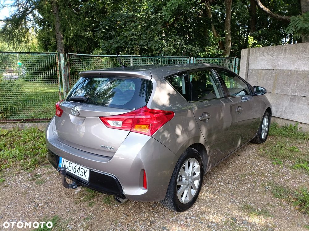 Toyota Auris 1.6 Luna - 7
