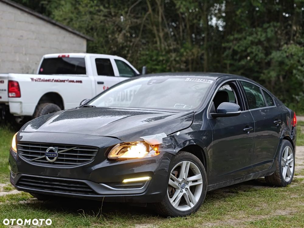 Volvo S60 2.5 T5 AWD - 1