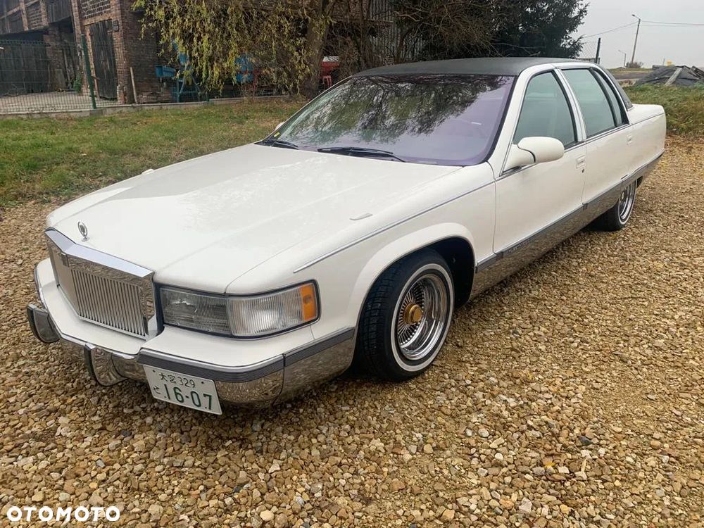 Cadillac Fleetwood 5.7 STD - 11