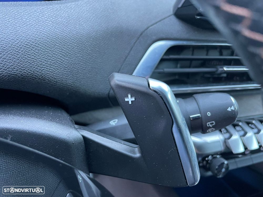 Peugeot 3008 1.2 PureTech GT Line EAT8 - 16