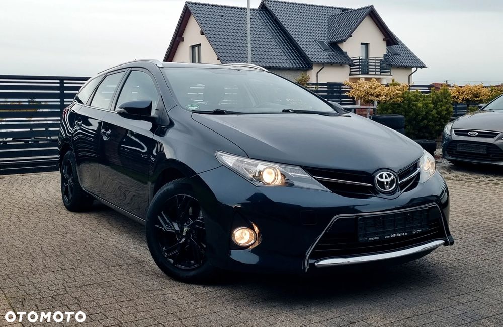 Toyota Auris 1.6 Valvematic Comfort - 3