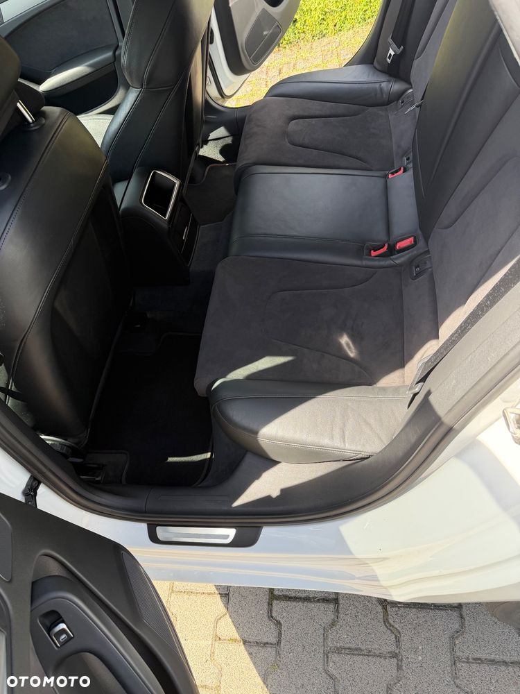 Audi A4 Limousine - 6