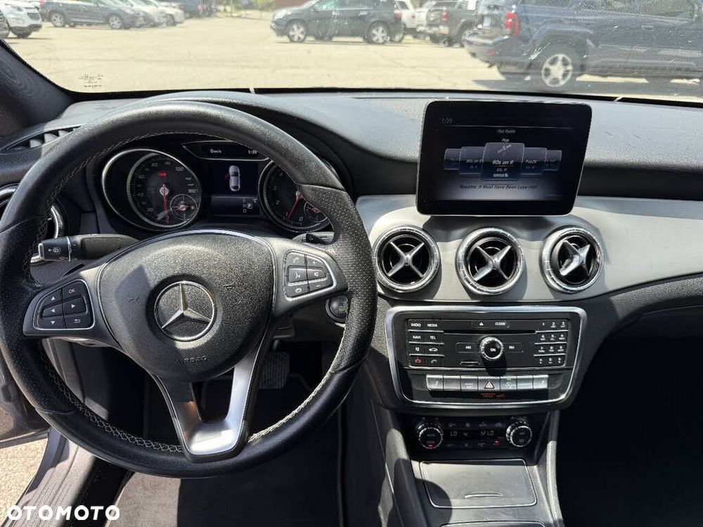 Mercedes-Benz CLA 250 4-Matic Sport - 8