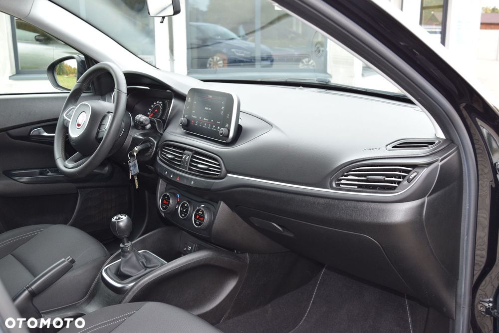 Fiat Tipo 1.4 T-Jet Lounge - 21