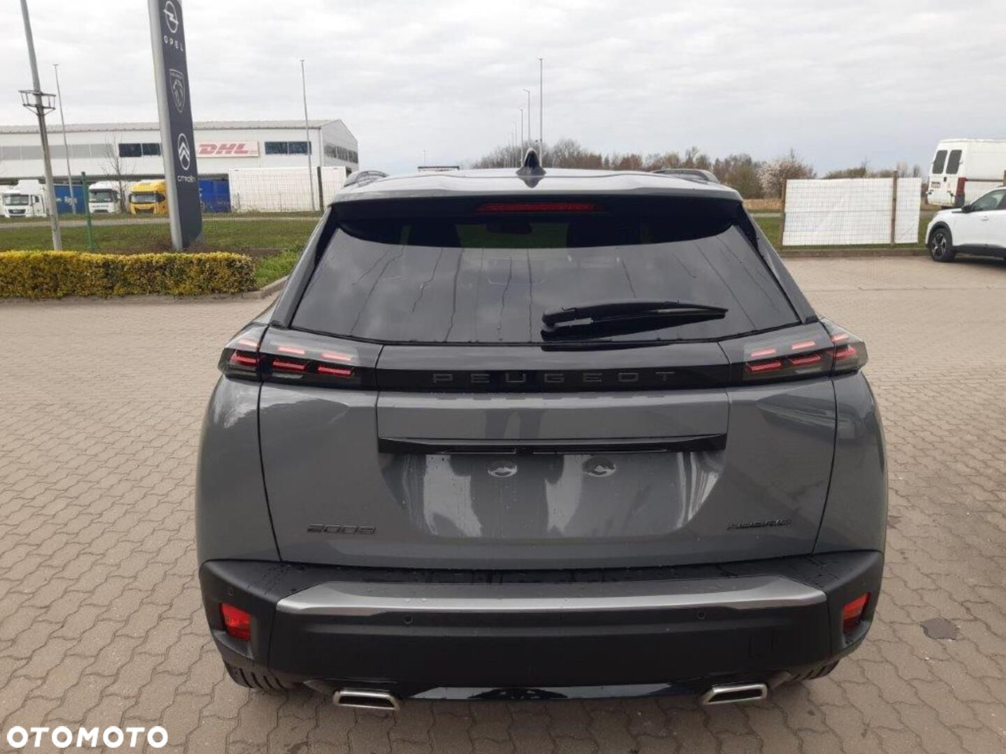 Peugeot 2008 - 4