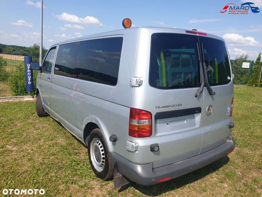 Volkswagen T5 LONG 9 OSÓB Z WINDĄ DLA NIEPEŁONSPRAWNYCH - 2