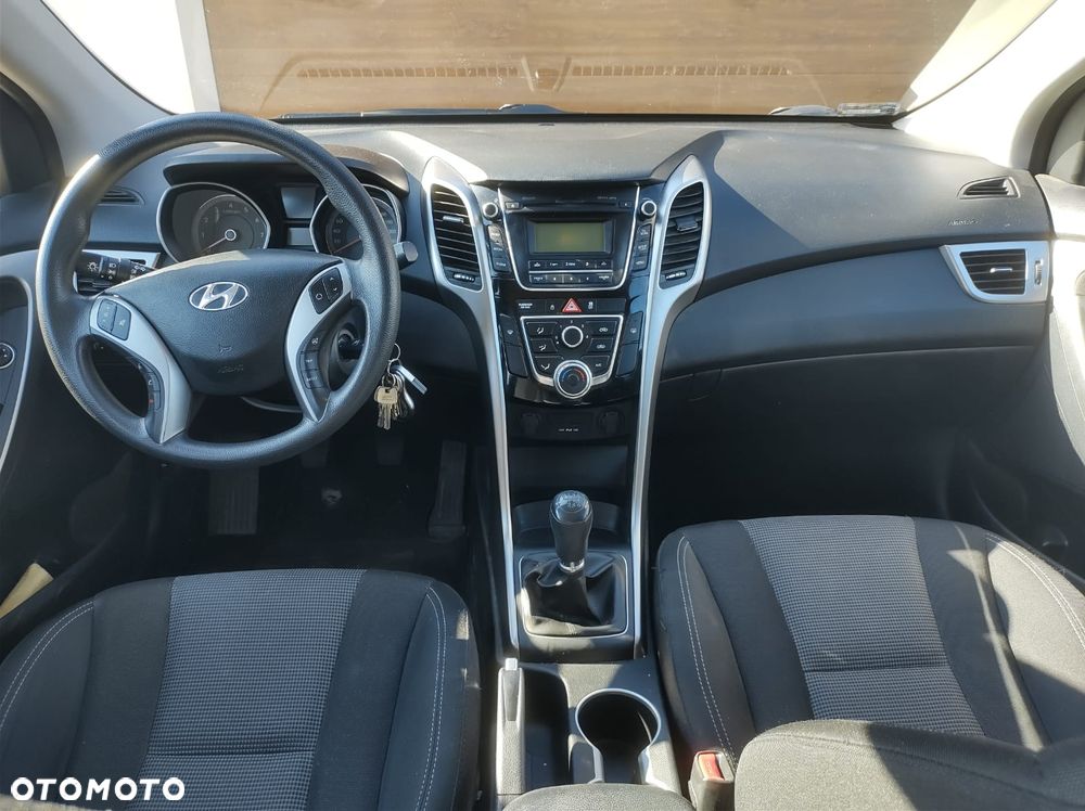 Hyundai i30 1.4 Classic + - 4