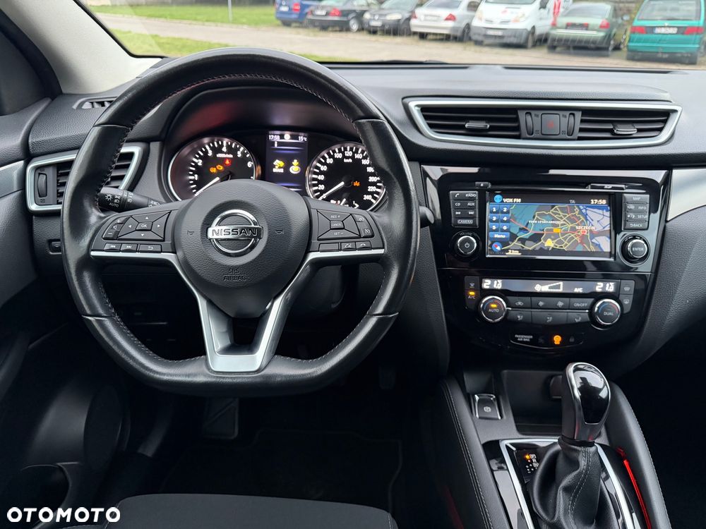 Nissan Qashqai 1.2 DIG-T Tekna Xtronic - 25