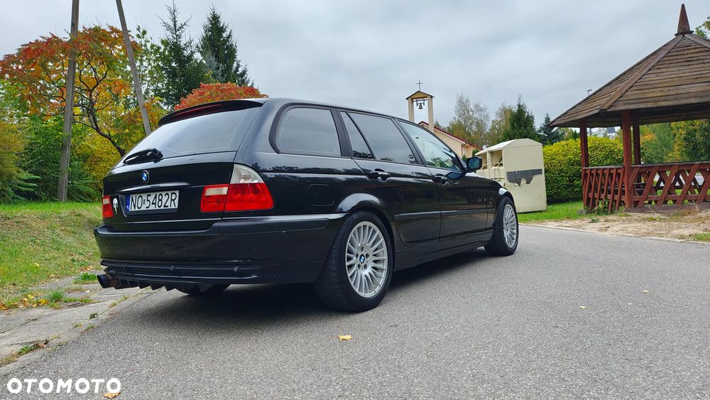 BMW Seria 3 318i - 5