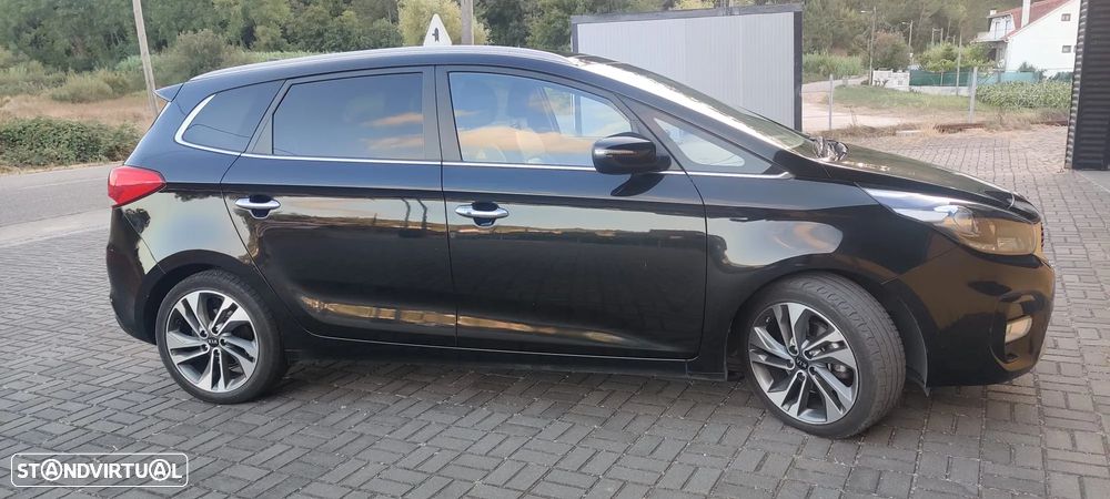 Kia Carens 1.7 CRDi ISG TX - 1
