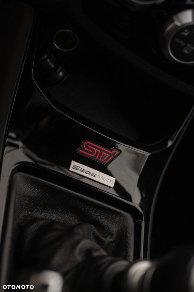 Subaru Impreza STI - 11